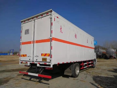 防城港市解放國六濰柴160馬力防爆車 合規(guī)不超重的危化運(yùn)輸解決方案