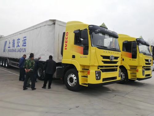 護航危化品運輸，紅巖危化品運輸車大批交付上海交運全程可靠保障